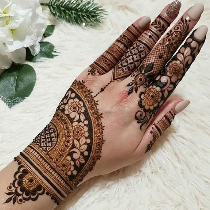 mehandi design back hand