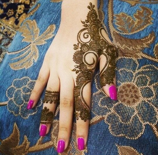 mehndi design aage ka simple