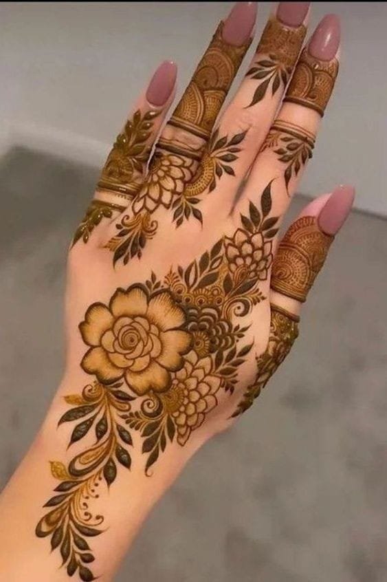 finger mehndi design