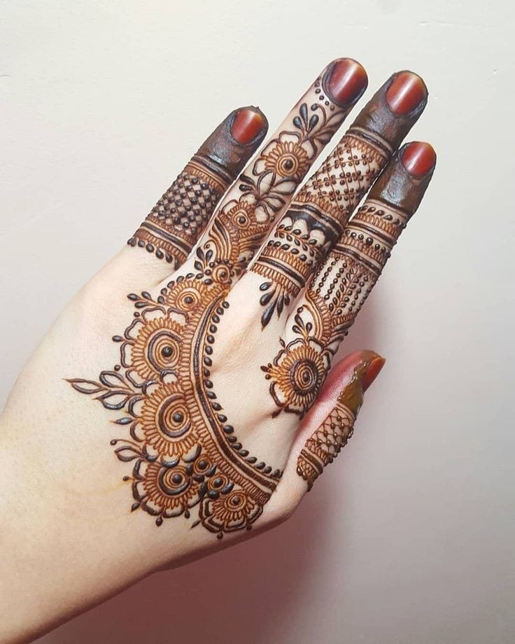 mehndi design aesthetic