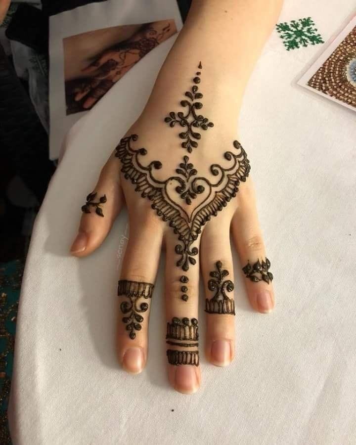 beautiful mehandi design