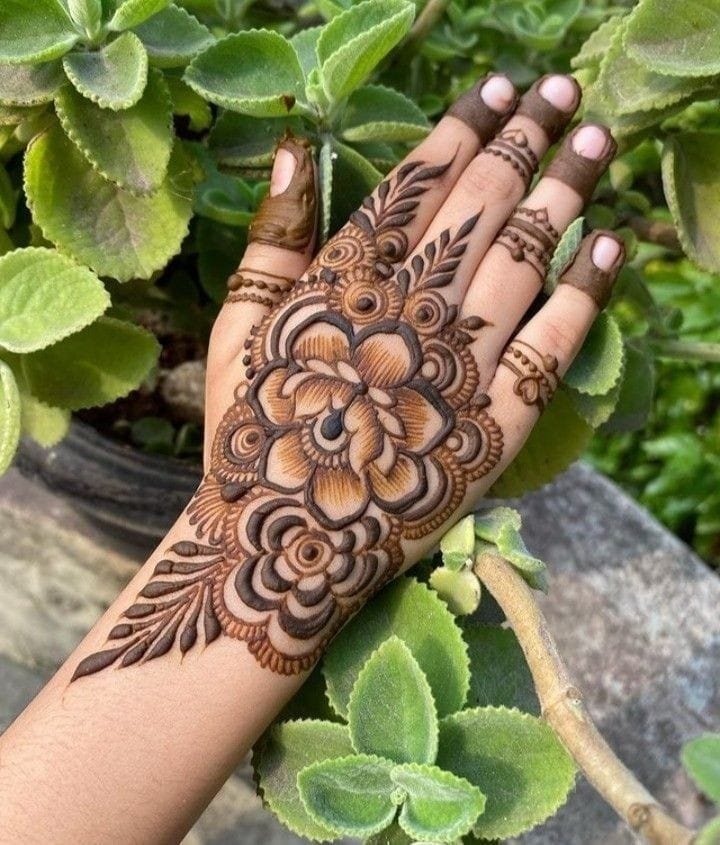 pair mehandi design