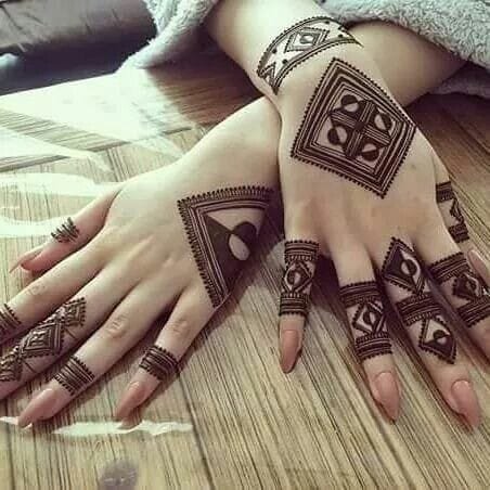 pair mehandi design