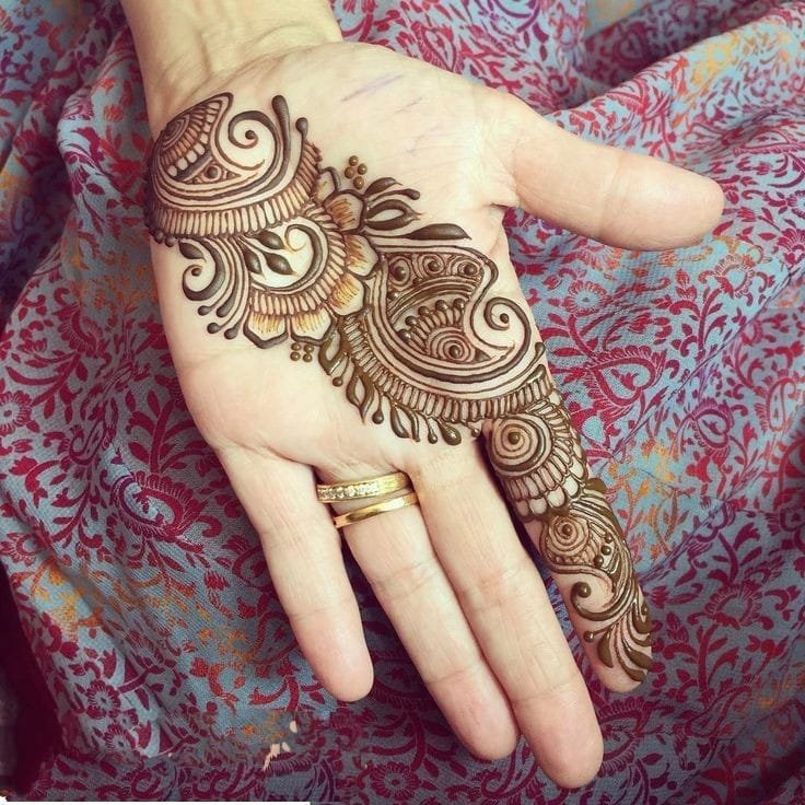 cute mehndi design