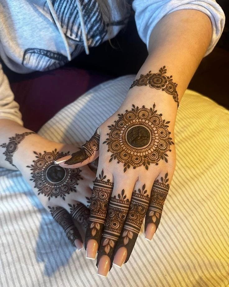 chand mehndi design