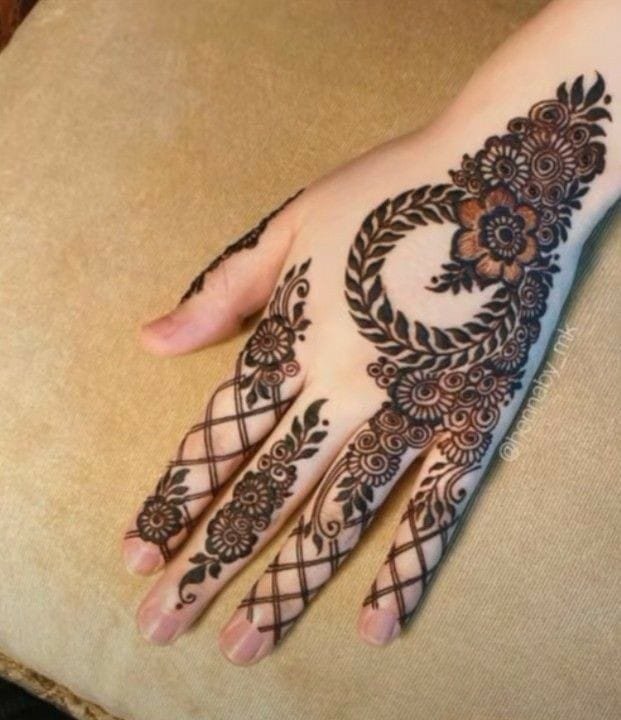 simple mehndi design new