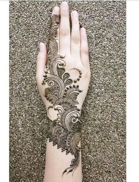 simple mehandi design